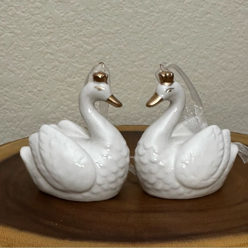 NIB-Set of 2 Papyrus Elegant White Swan Christmas Ornaments w/Gold Accents